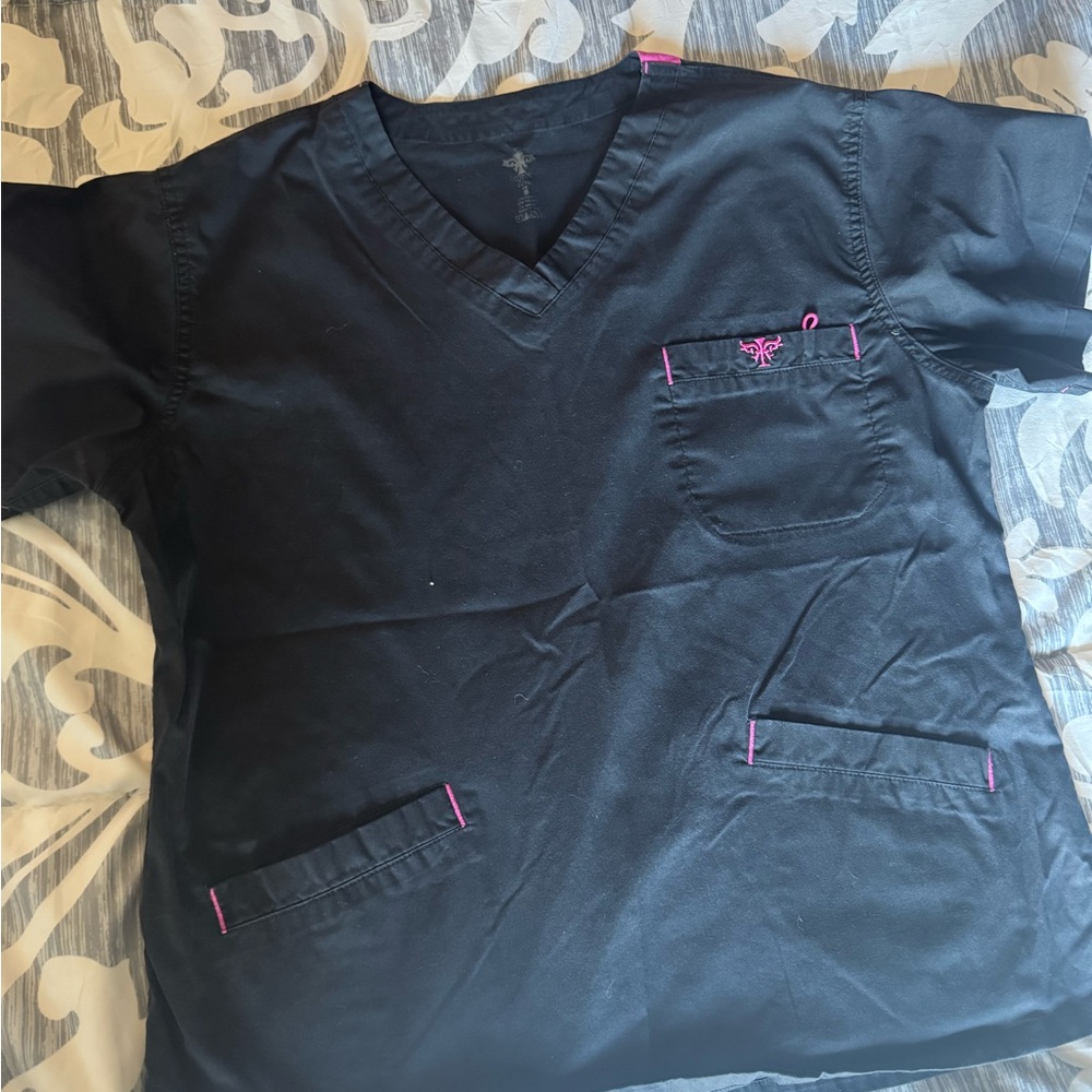 Med Couture Women’s Black Scrub Set
